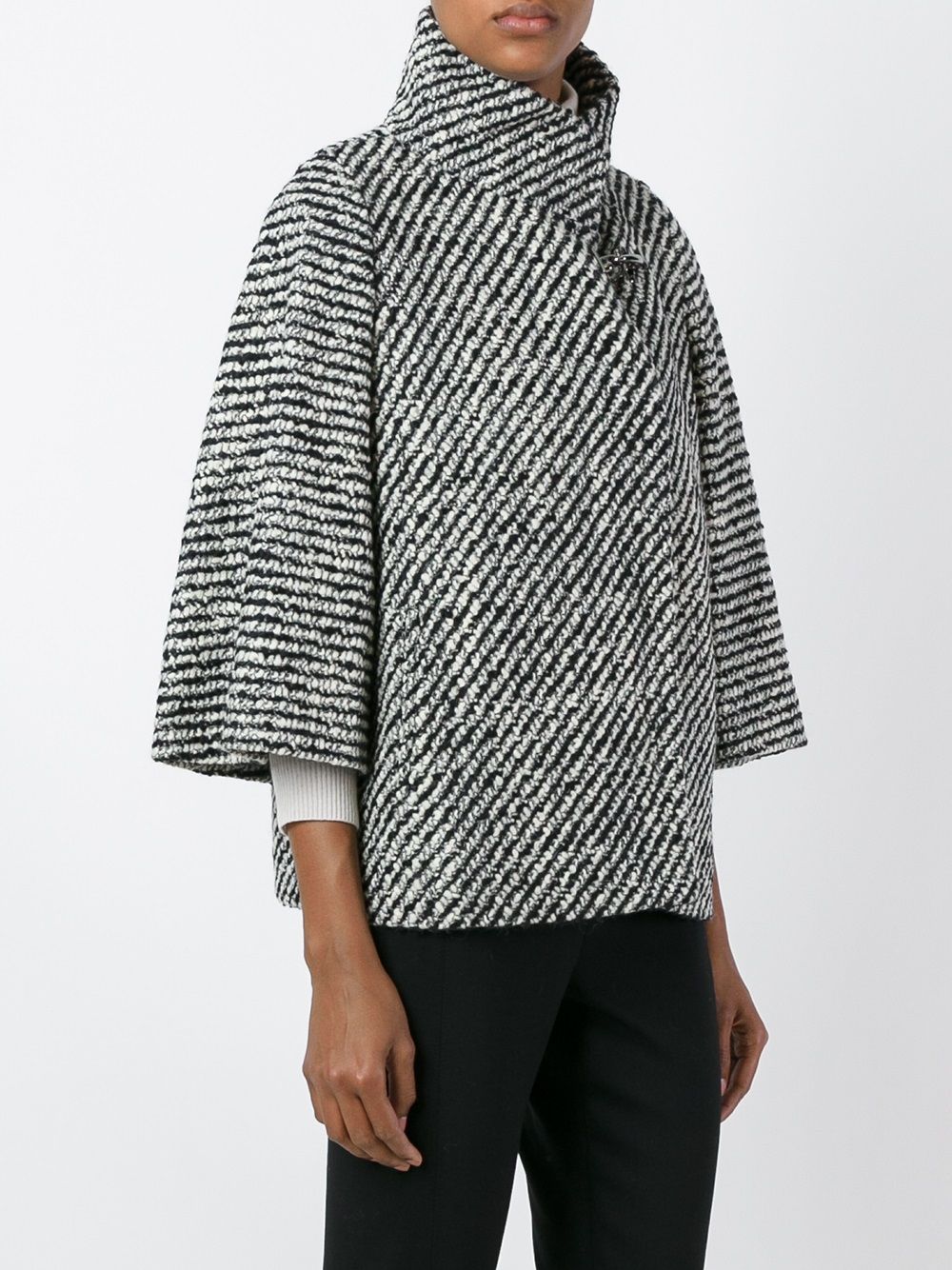 cropped sleeves jacket