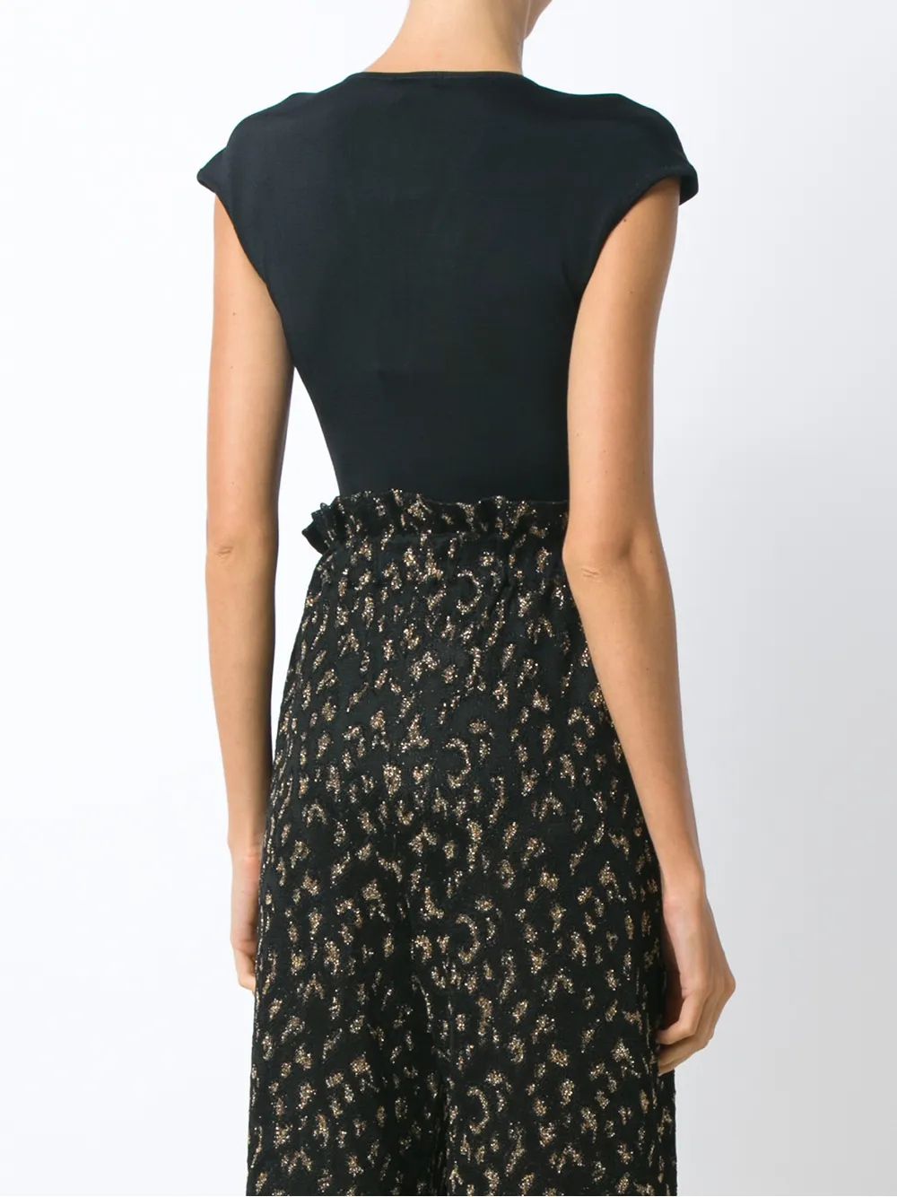 cap sleeves knit body