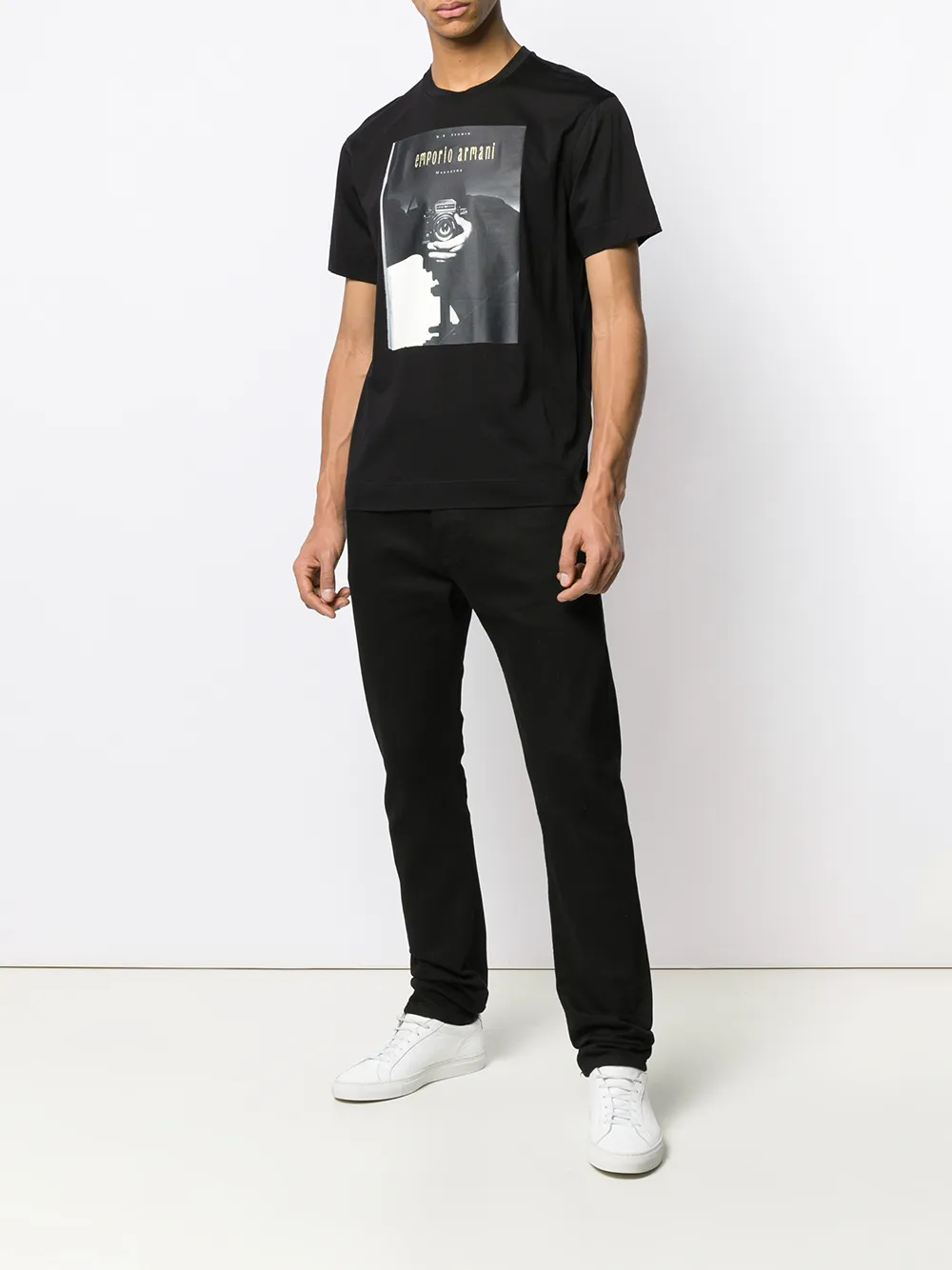 фото Emporio armani футболка emporio armani magazine