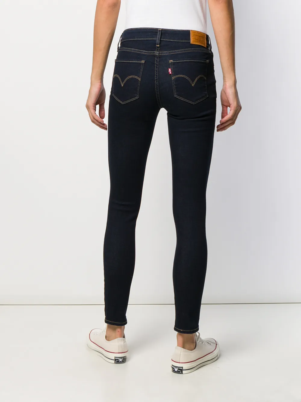 фото Levi's джинсы скинни 711