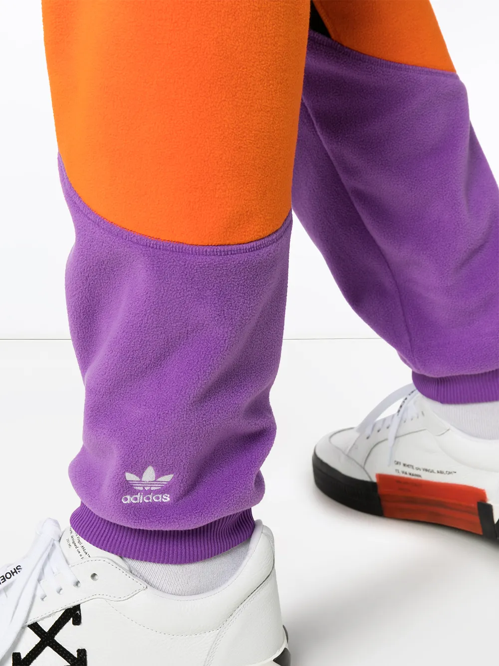 фото Adidas спортивные брюки в стиле колор-блок