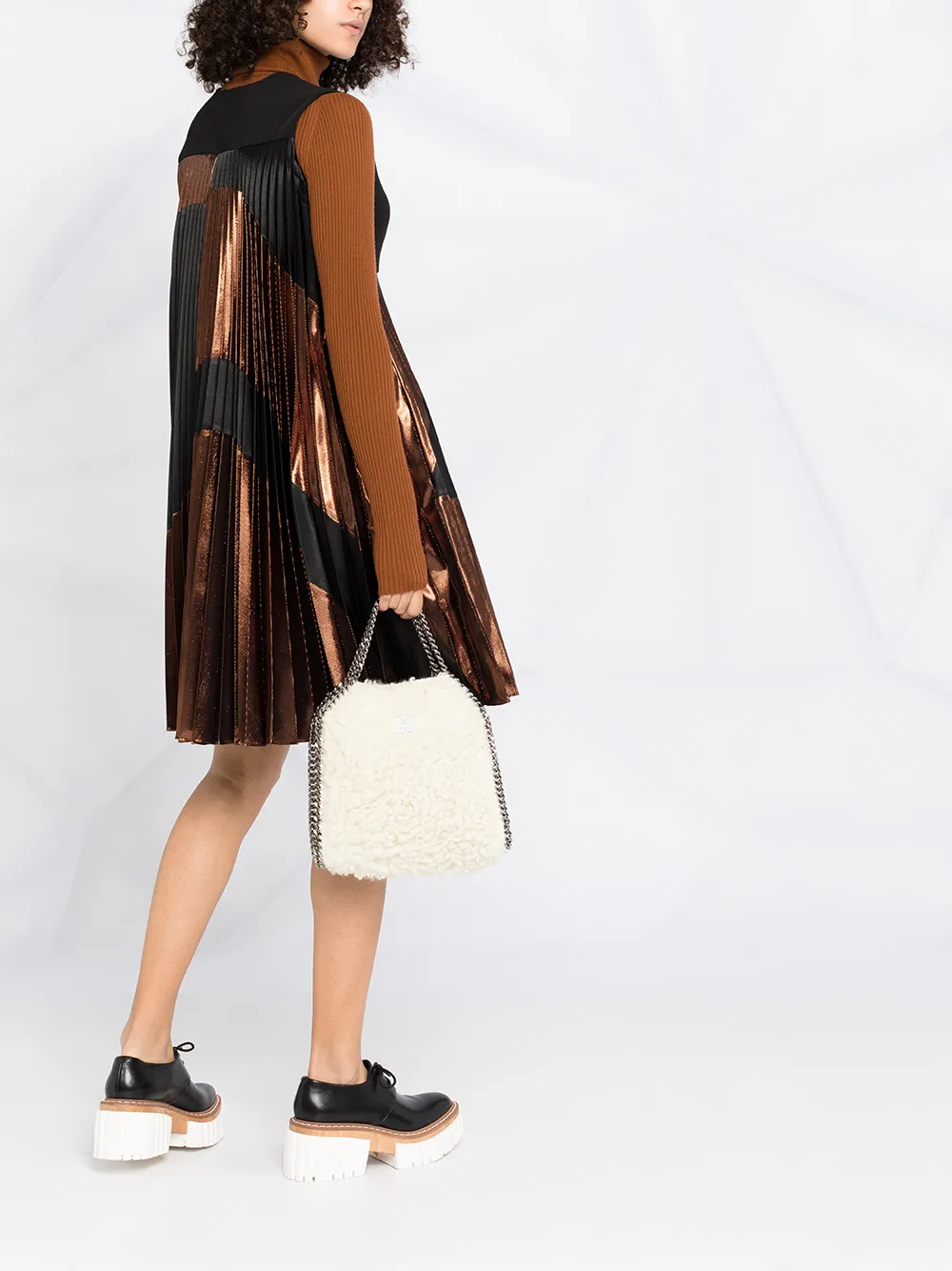 фото Stella mccartney плиссированное платье с эффектом металлик