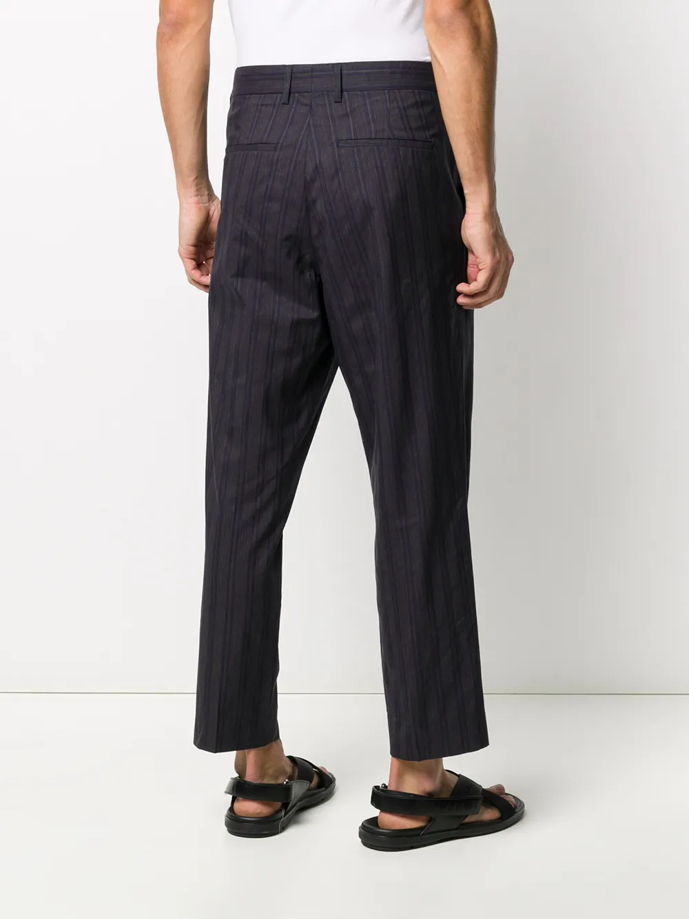 фото Ann demeulemeester grise брюки в тонкую полоску