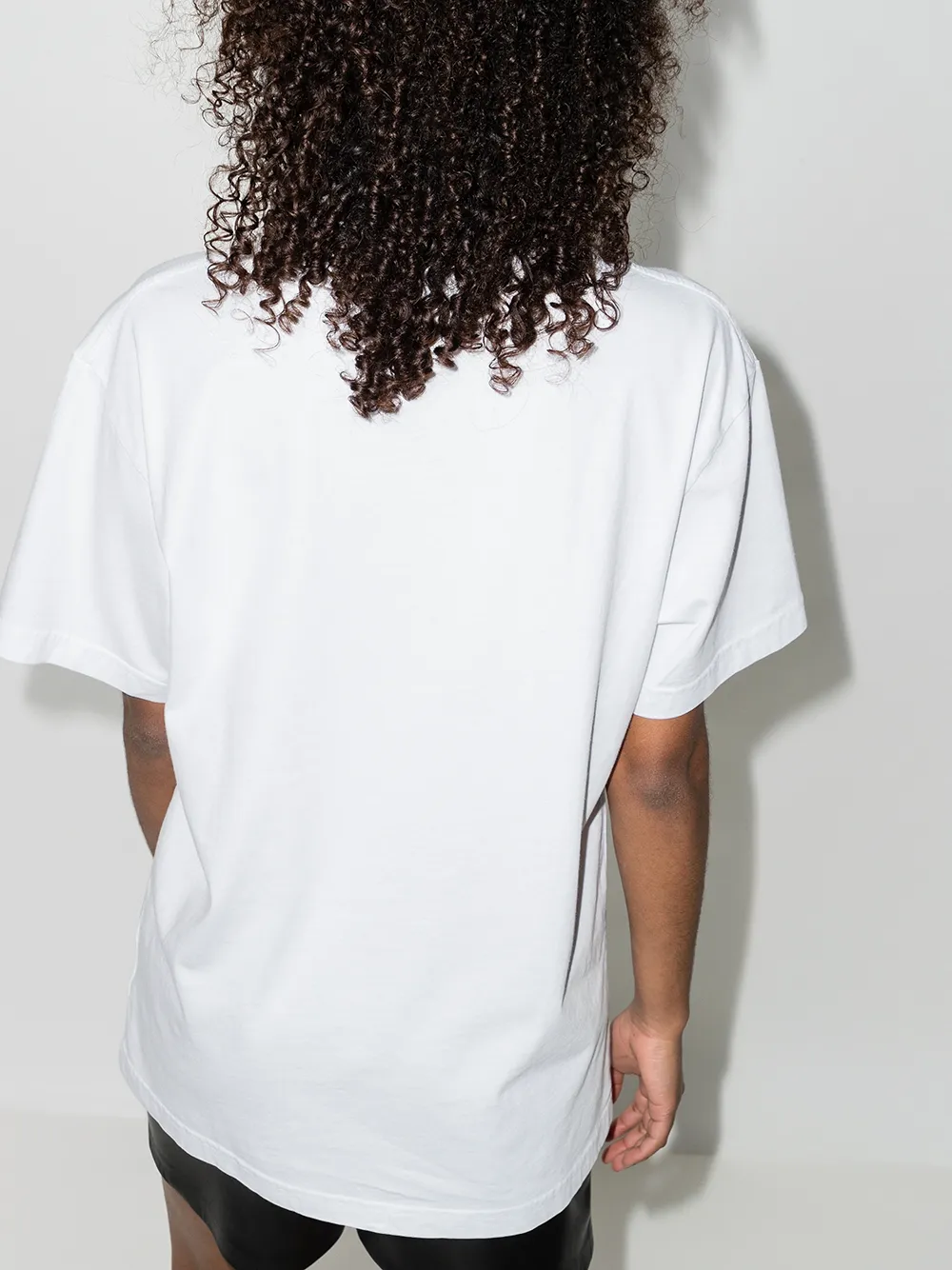 фото Saint ivory nyc футболка reading club с круглым вырезом