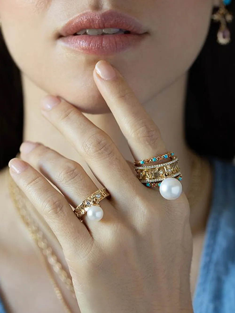 фото Marlo laz кольцо xl dancing из желтого золота с бриллиантами и жемчугом