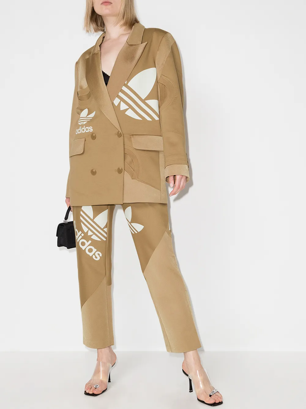 фото Adidas брюки строгого кроя с логотипом