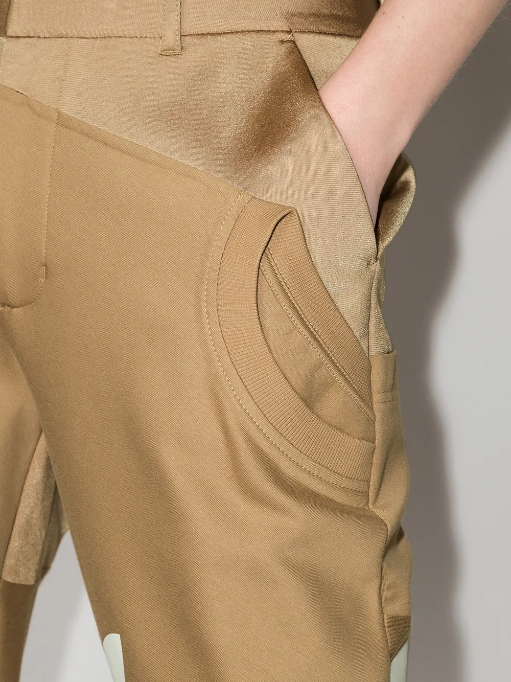 фото Adidas брюки строгого кроя с логотипом