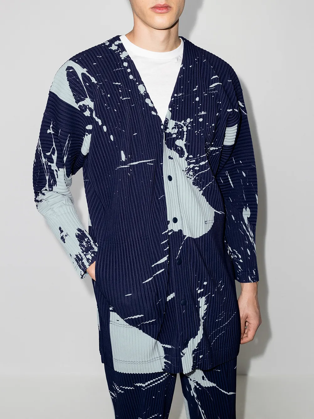 фото Homme plissé issey miyake куртка с эффектом разбрызганной краски
