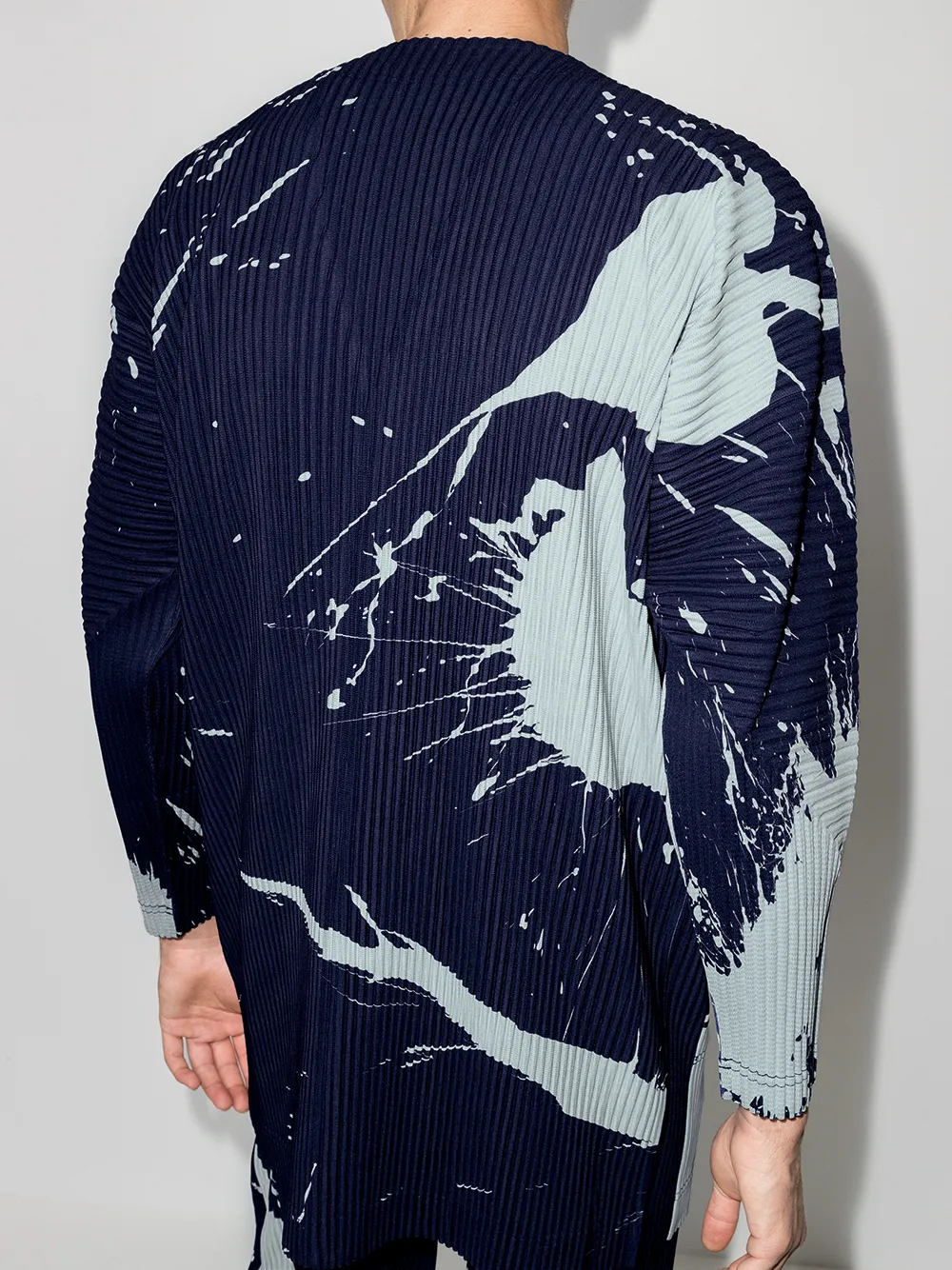 фото Homme plissé issey miyake куртка с эффектом разбрызганной краски