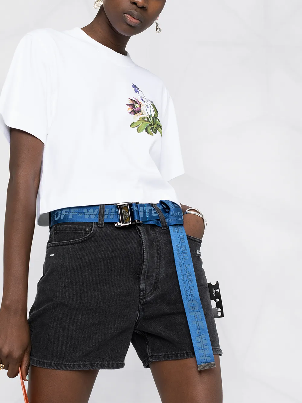 фото Off-white шорты средней посадки с логотипом