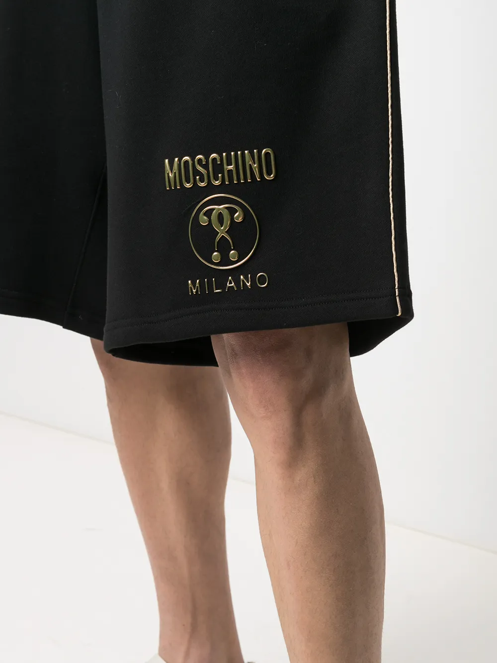 фото Moschino спортивные шорты double question mark