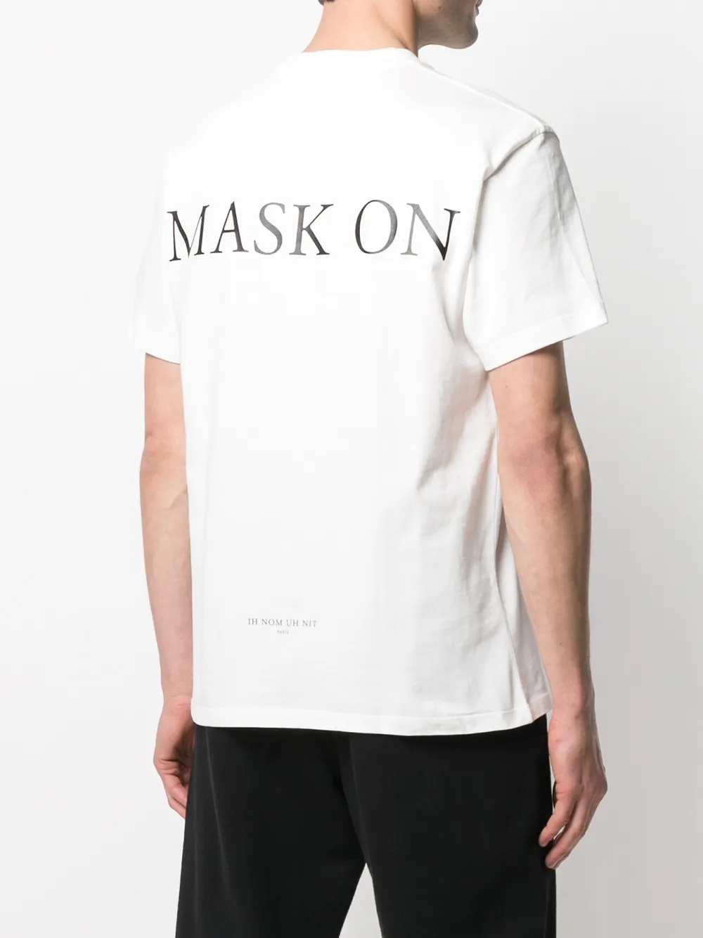 фото Ih nom uh nit футболка mask on с графичным принтом