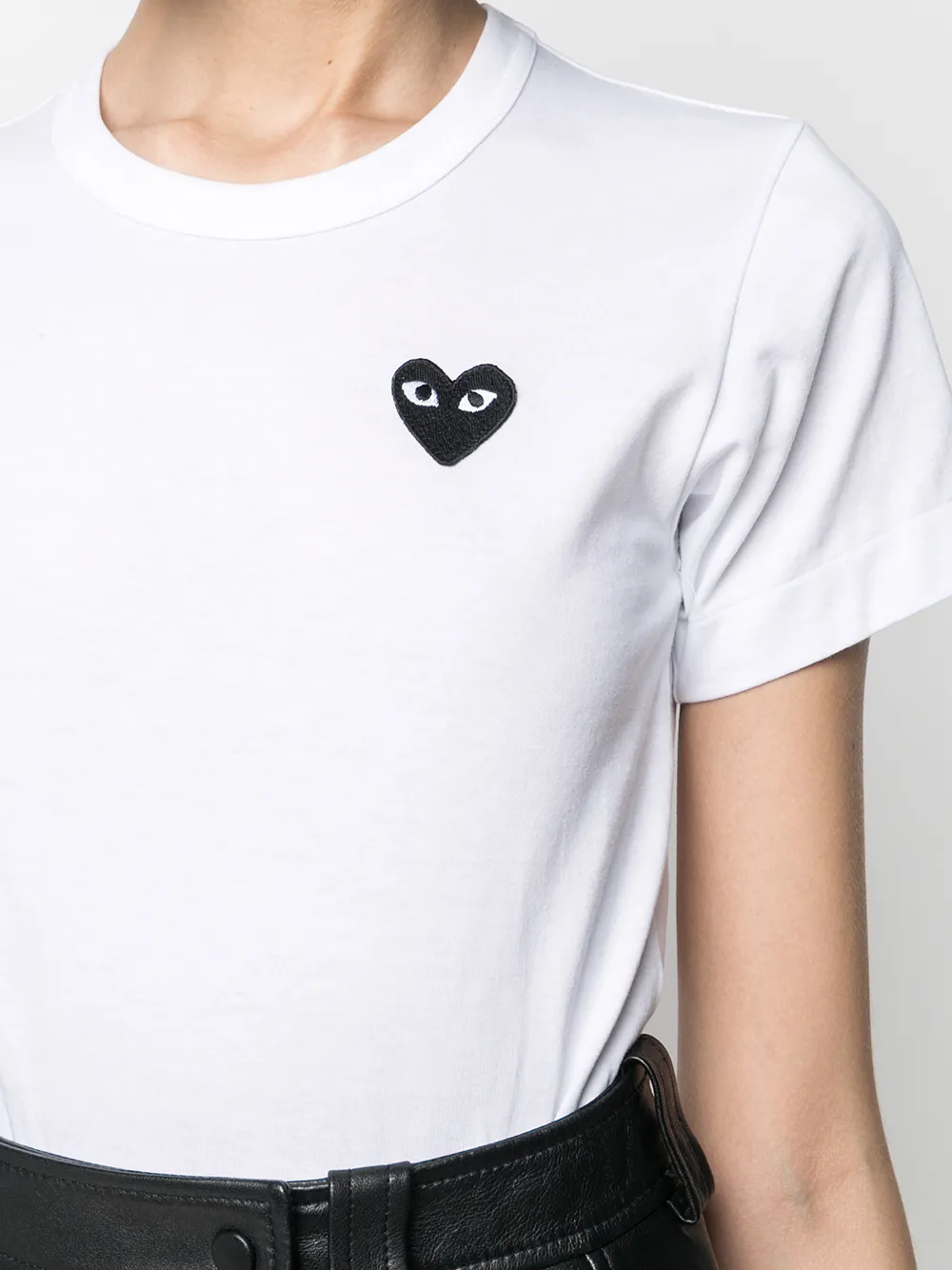 фото Comme des garçons play футболка с вышивкой