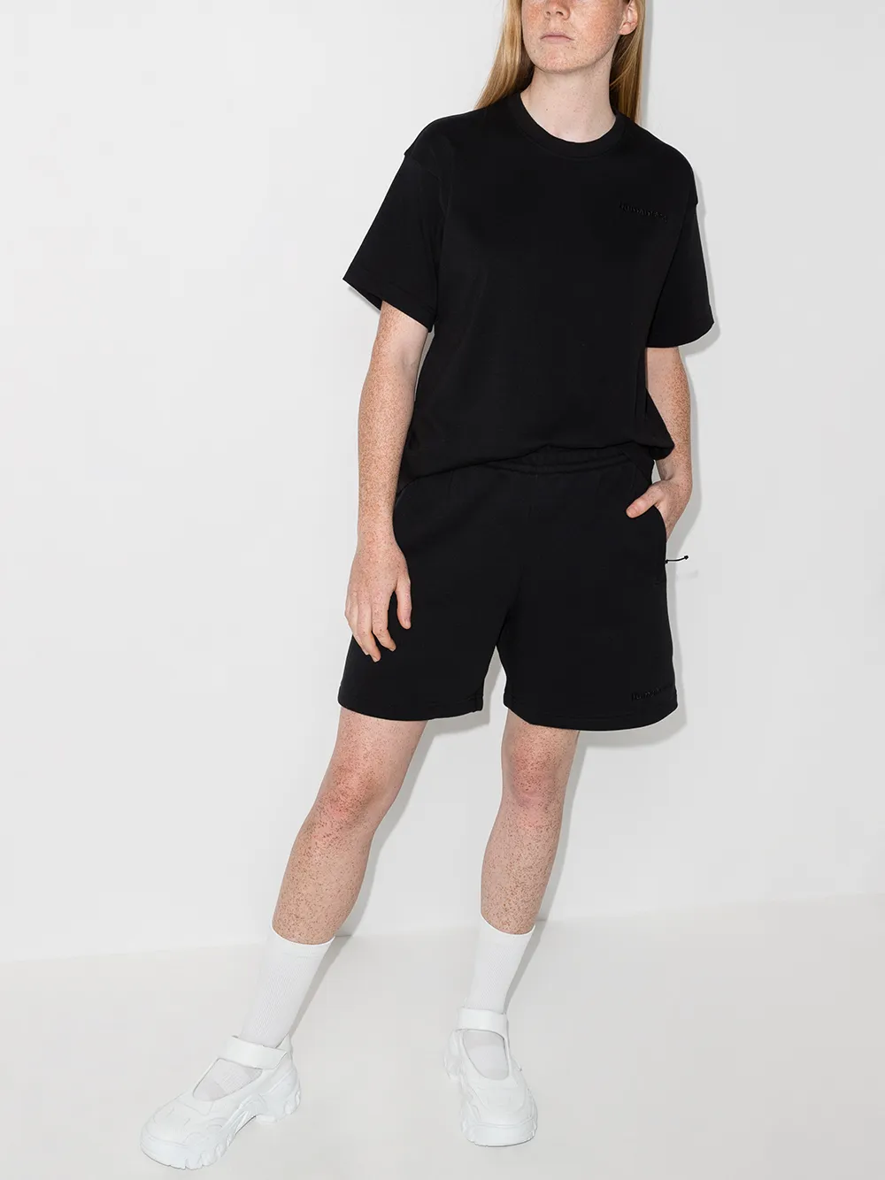 фото Adidas спортивные шорты из коллаборации с pharrell williams