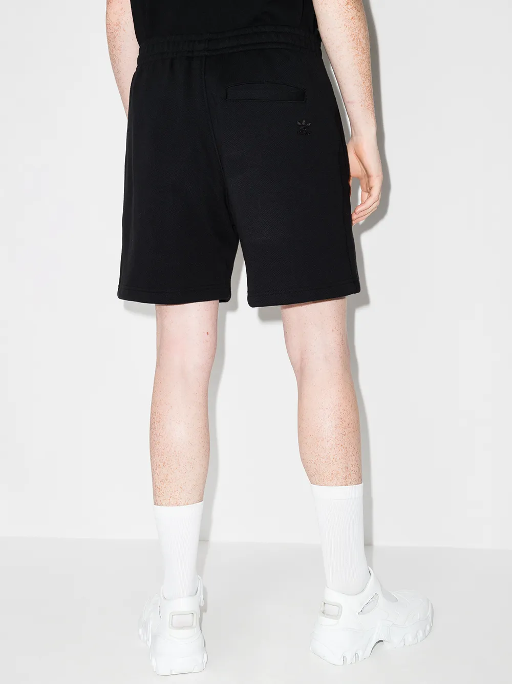 фото Adidas спортивные шорты из коллаборации с pharrell williams