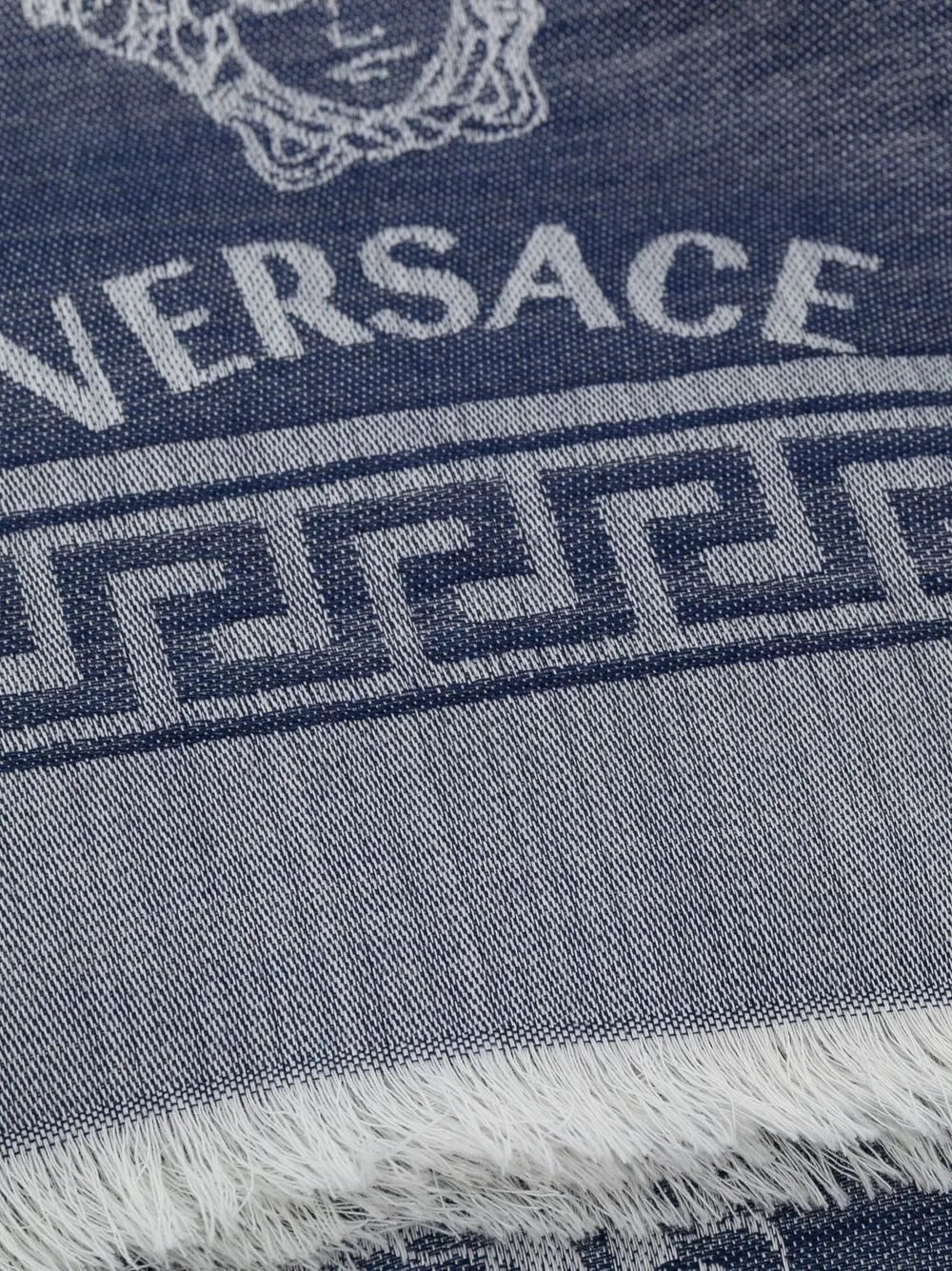 фото Versace шарф с декором medusa