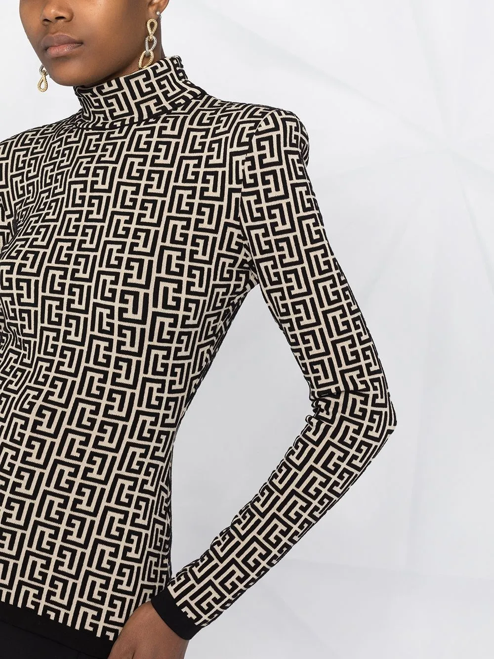 фото Balmain топ с высоким воротником и жаккардовым логотипом