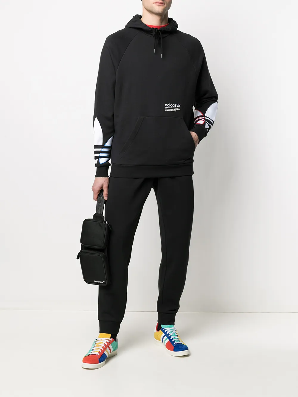 фото Adidas спортивные брюки с вышивкой