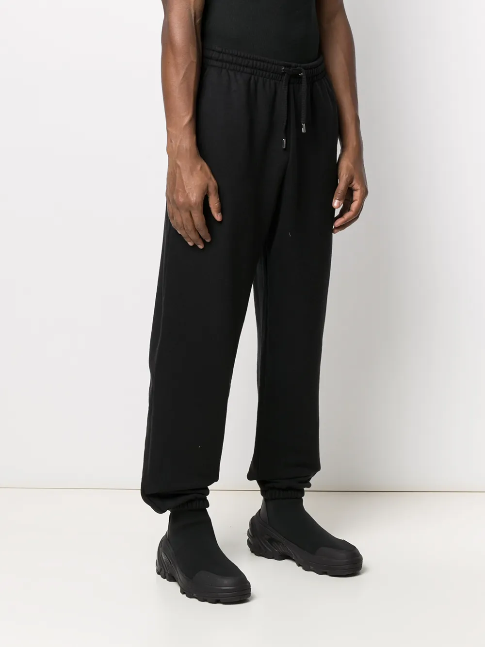фото Mackage спортивные брюки с вышитым логотипом
