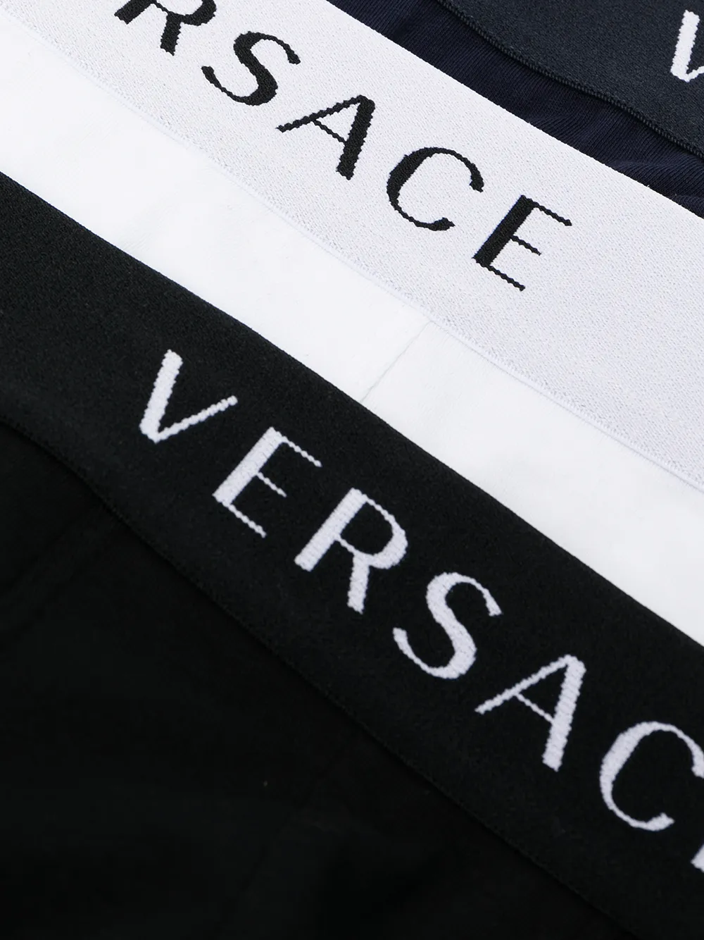 фото Versace комплект из трех трусов-брифов с логотипом