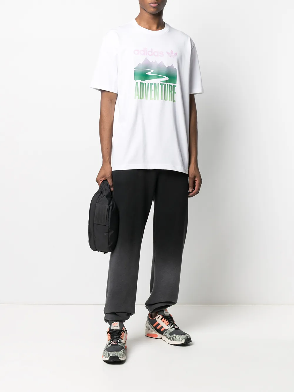 фото Adidas футболка с графичным принтом