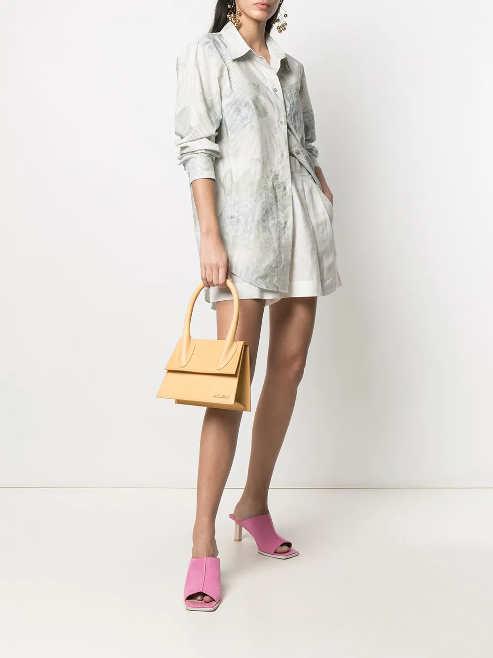фото Jacquemus сумка le chiquito moyen