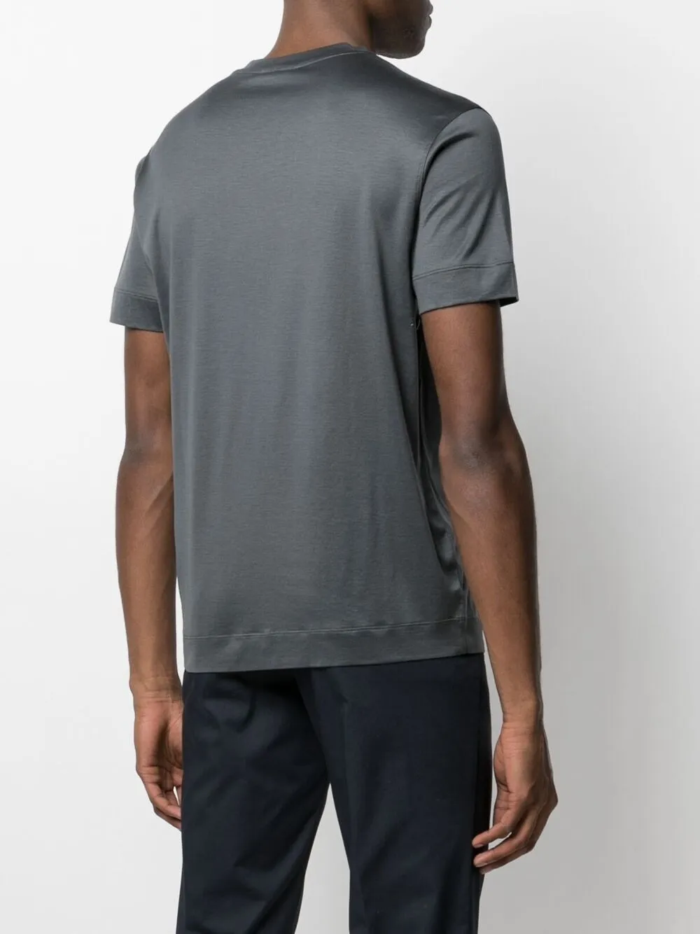 фото Emporio armani футболка с вышитым логотипом