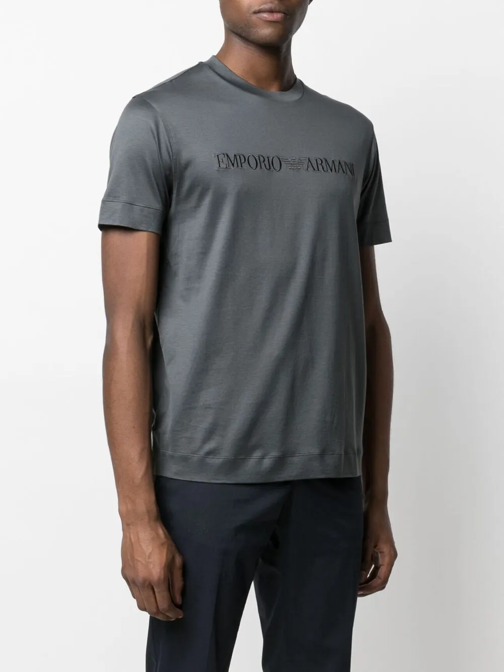 фото Emporio armani футболка с вышитым логотипом