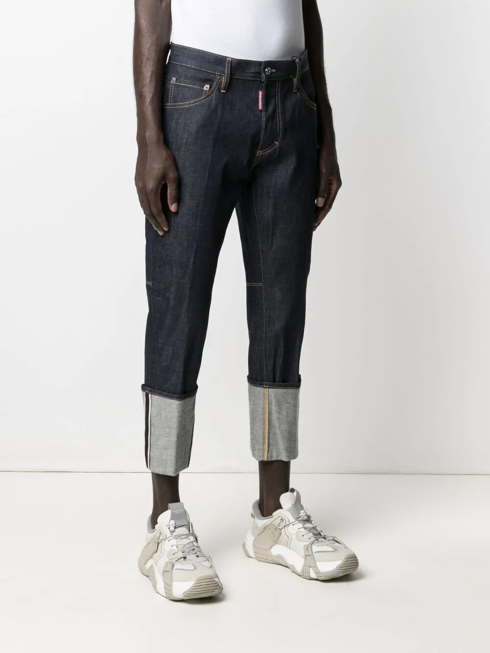 фото Dsquared2 джинсы с подворотами