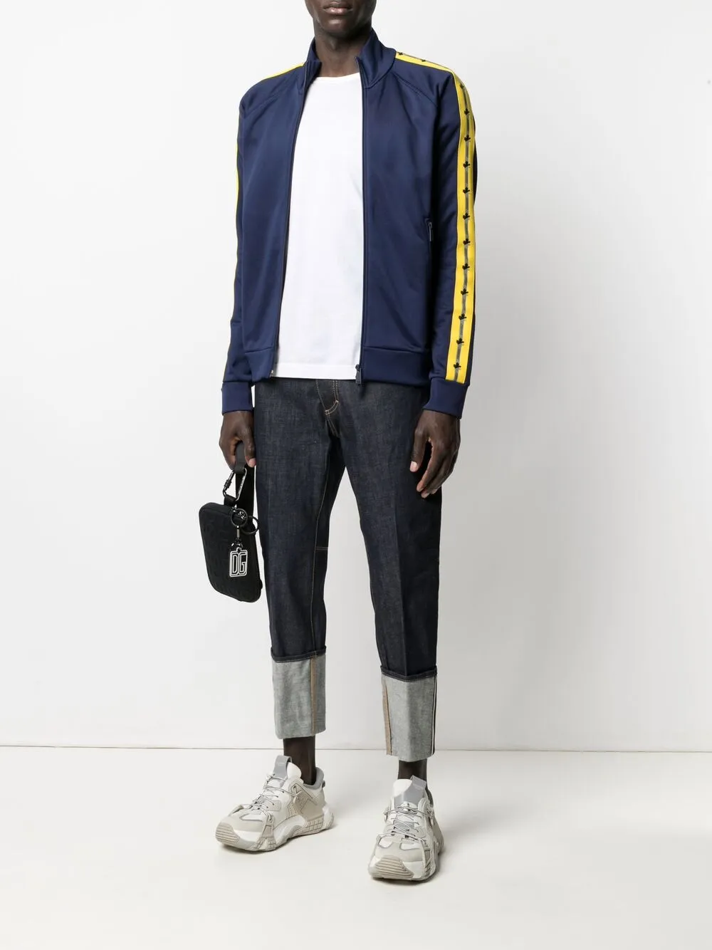 фото Dsquared2 джинсы с подворотами