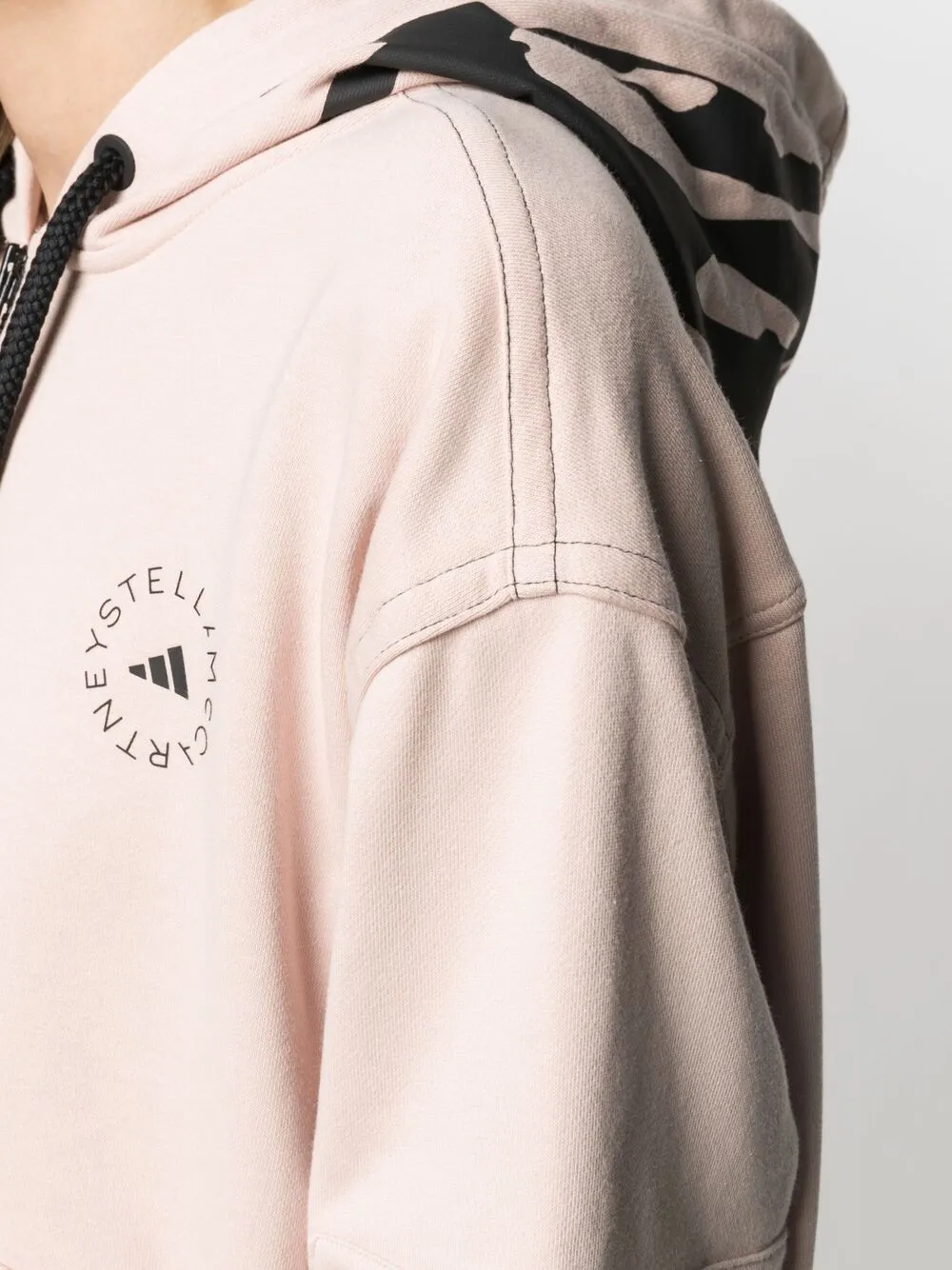 фото Adidas худи из коллаборации со stella mccartney