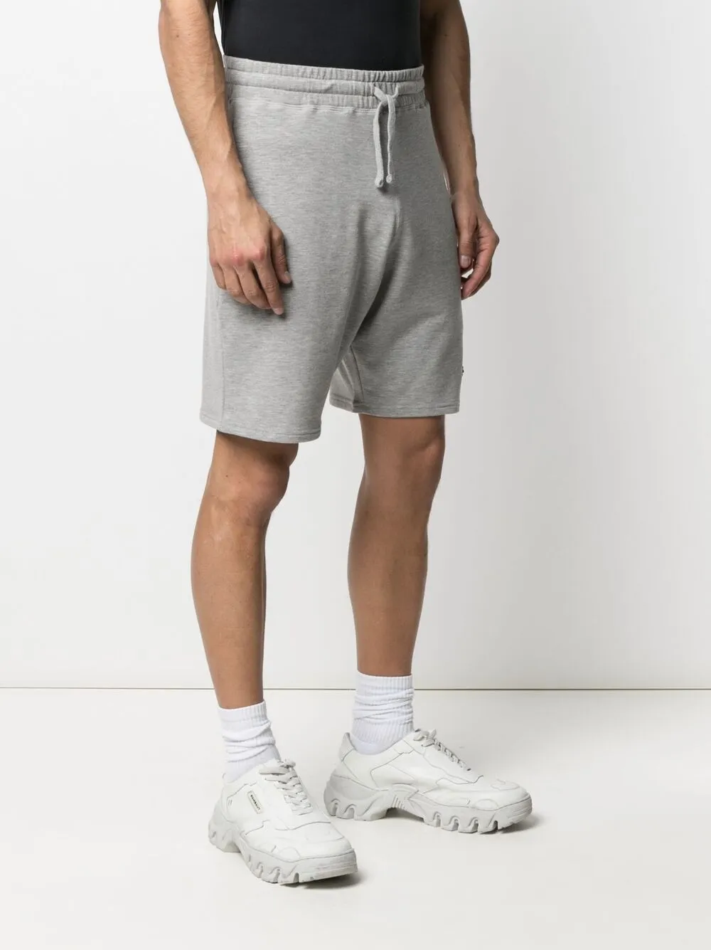 фото Moa concept шорты с нашивкой bugs-bunny