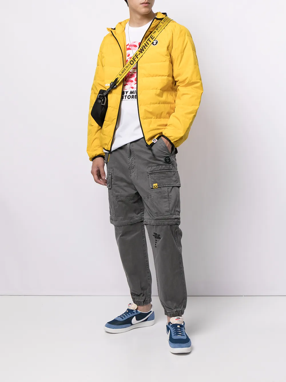 фото Aape by *a bathing ape® зауженные брюки карго