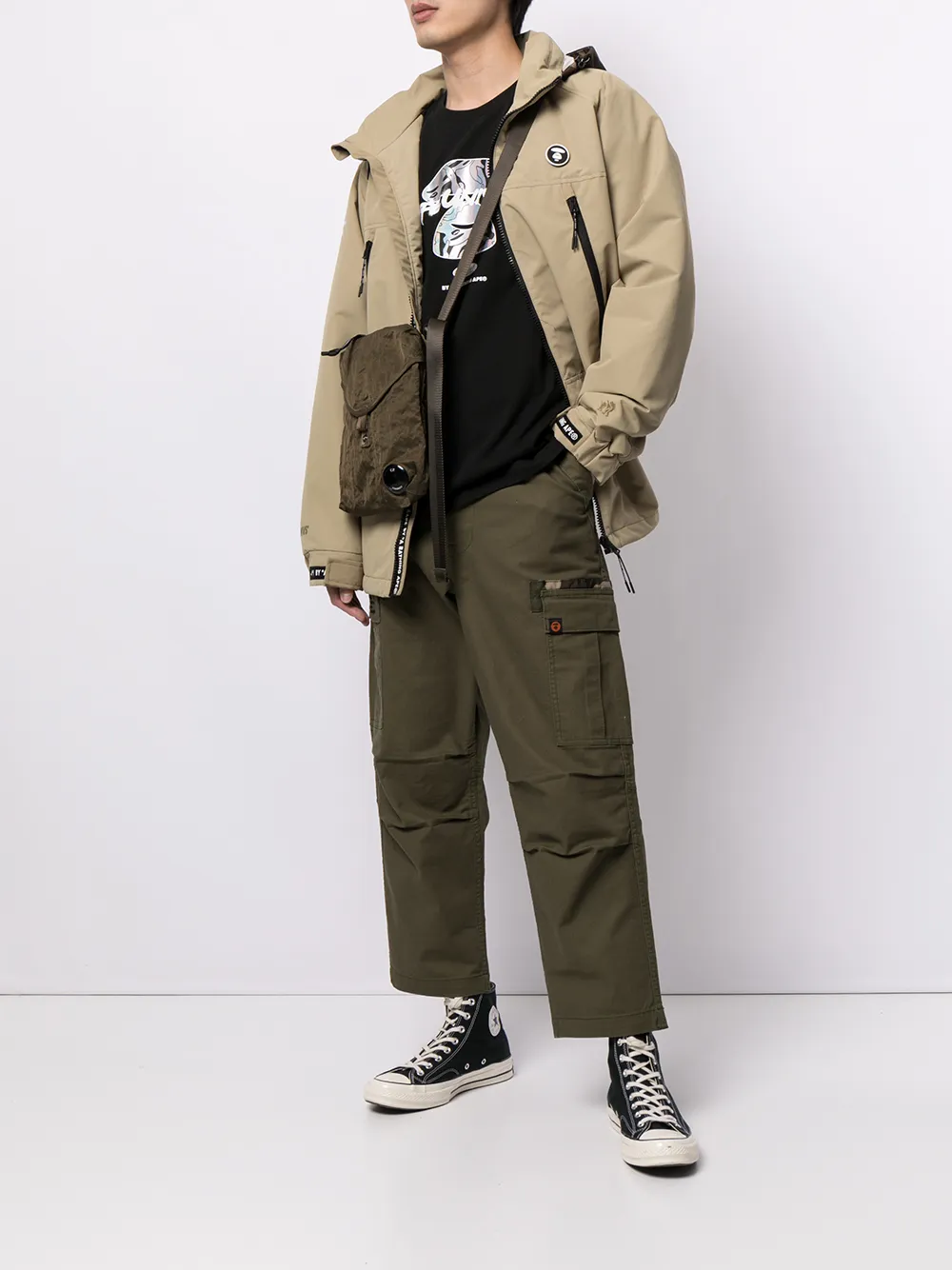 фото Aape by *a bathing ape® ветровка с нашивкой