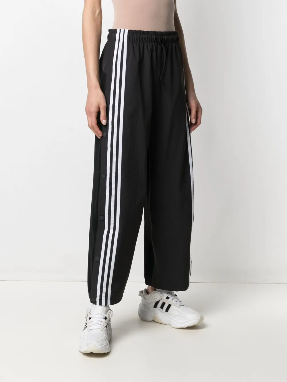 фото Adidas брюки originals с карманами на кнопках