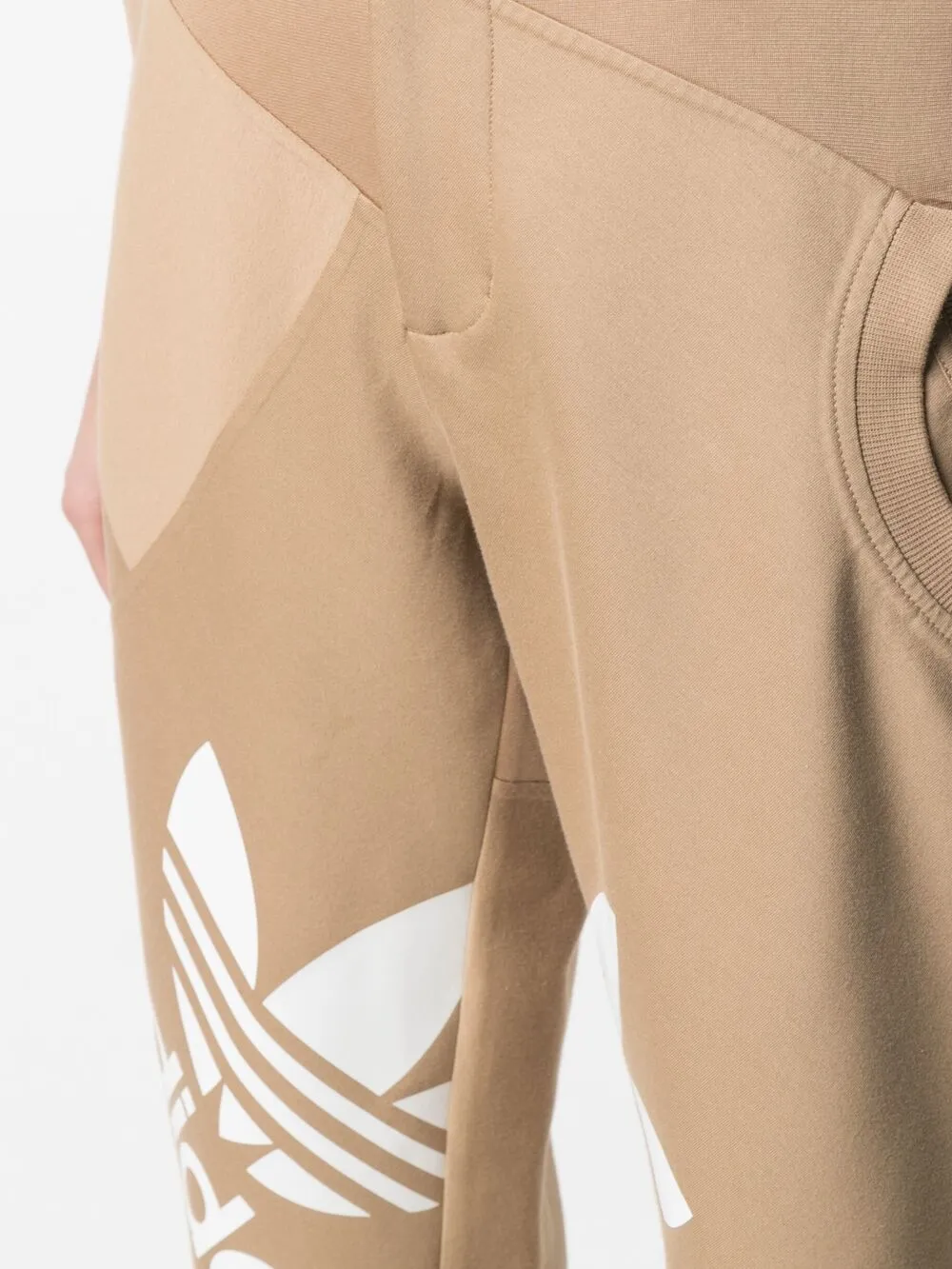 фото Adidas брюки прямого кроя с логотипом