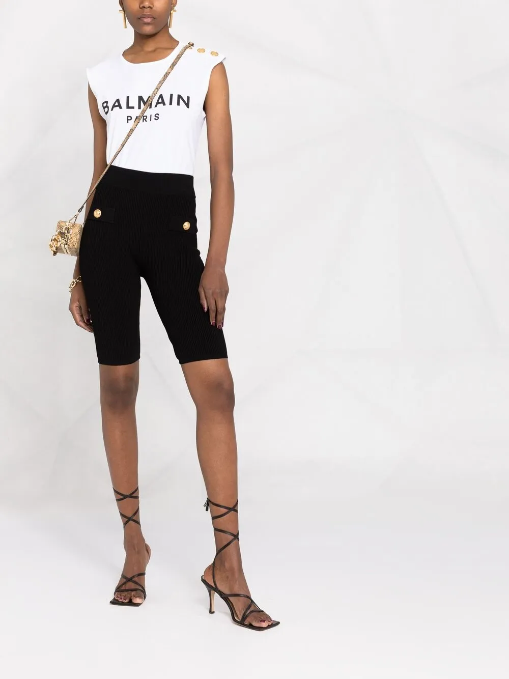 фото Balmain облегающие шорты с декоративными пуговицами
