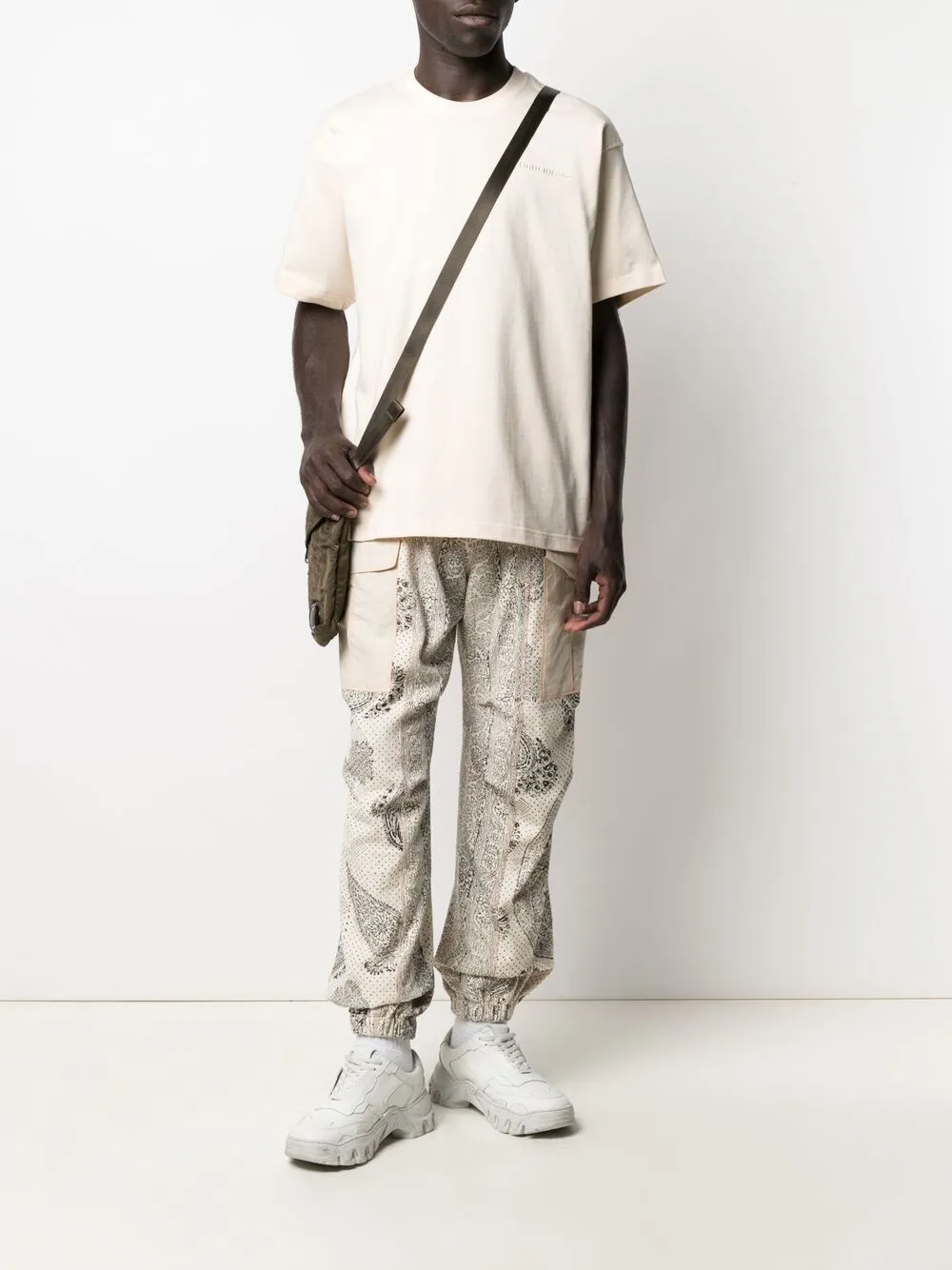 фото Adidas originals x pharrell williams футболка с короткими рукавами и логотипом