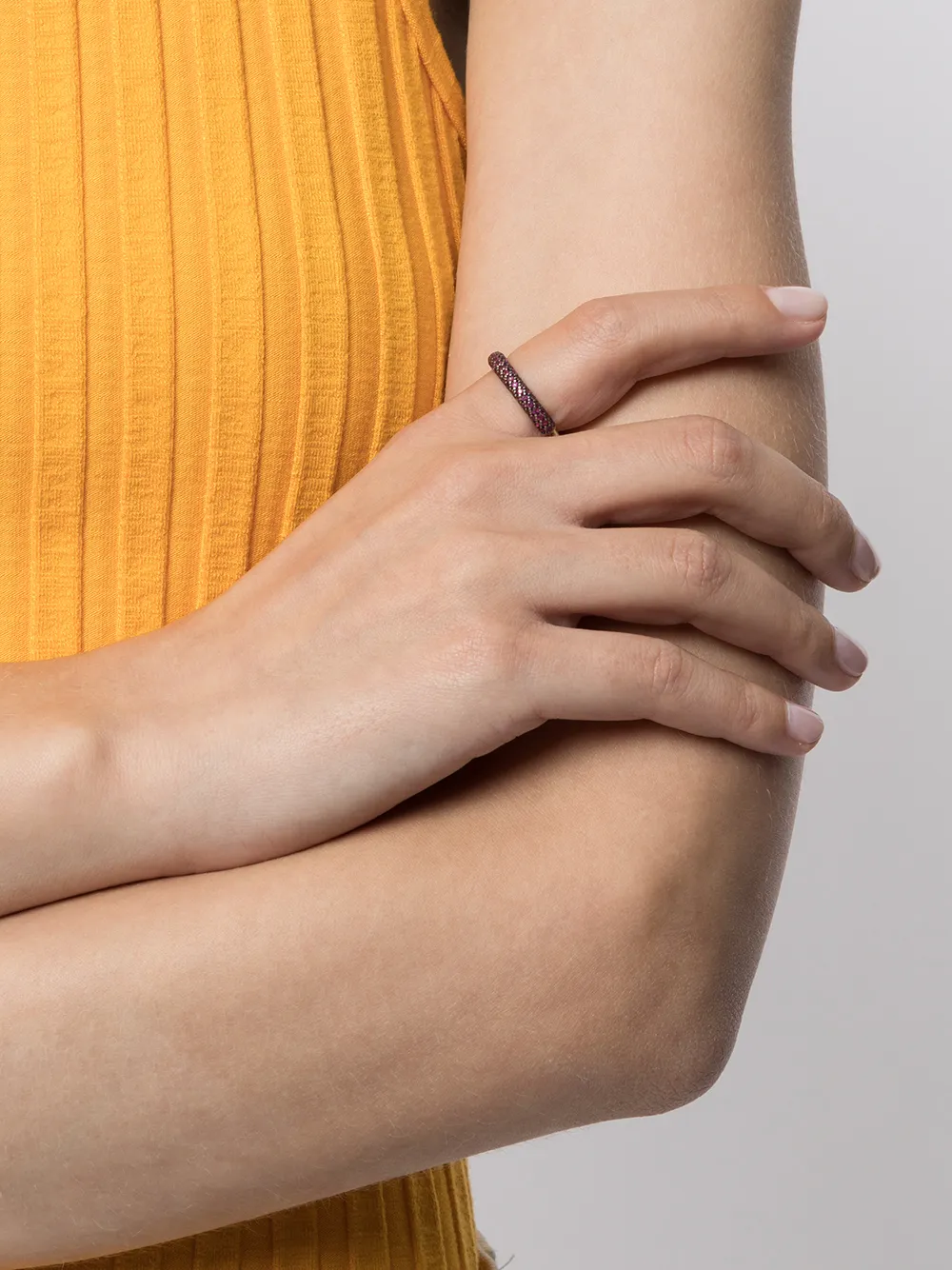 фото Dalila barkache кольцо из желтого золота с рубинами