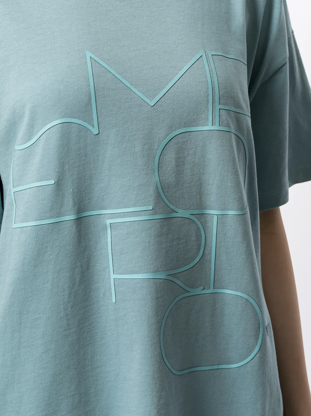 фото Emporio armani футболка с логотипом