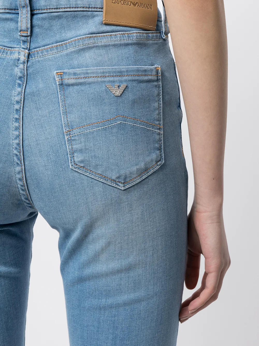 фото Emporio armani джинсы кроя слим