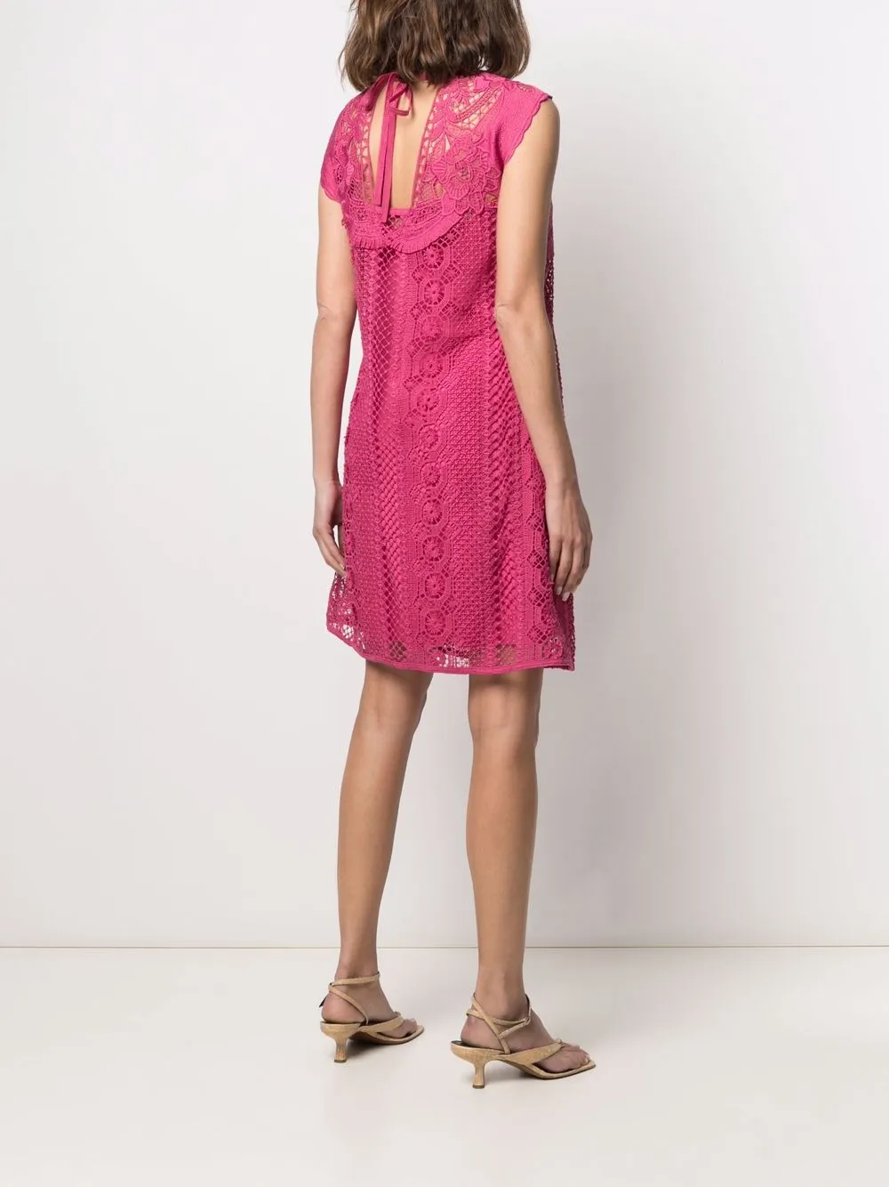 фото Alberta ferretti платье мини с цветочным кружевом