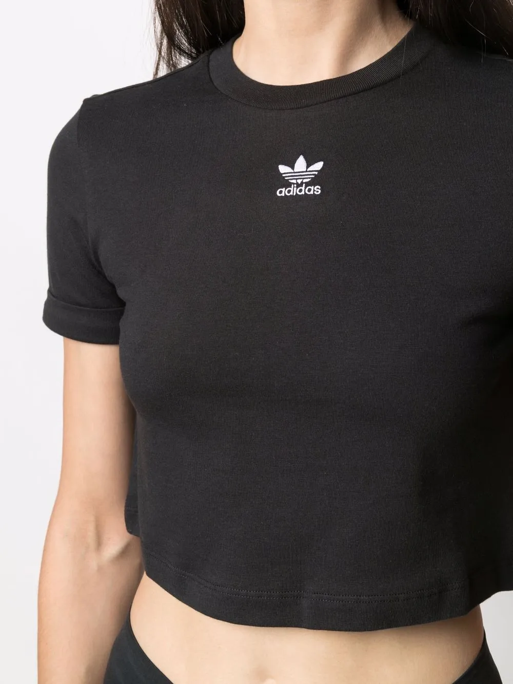 фото Adidas укороченная футболка с круглым вырезом