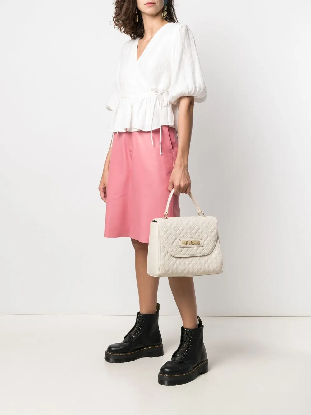 фото Love moschino стеганая сумка-тоут с логотипом