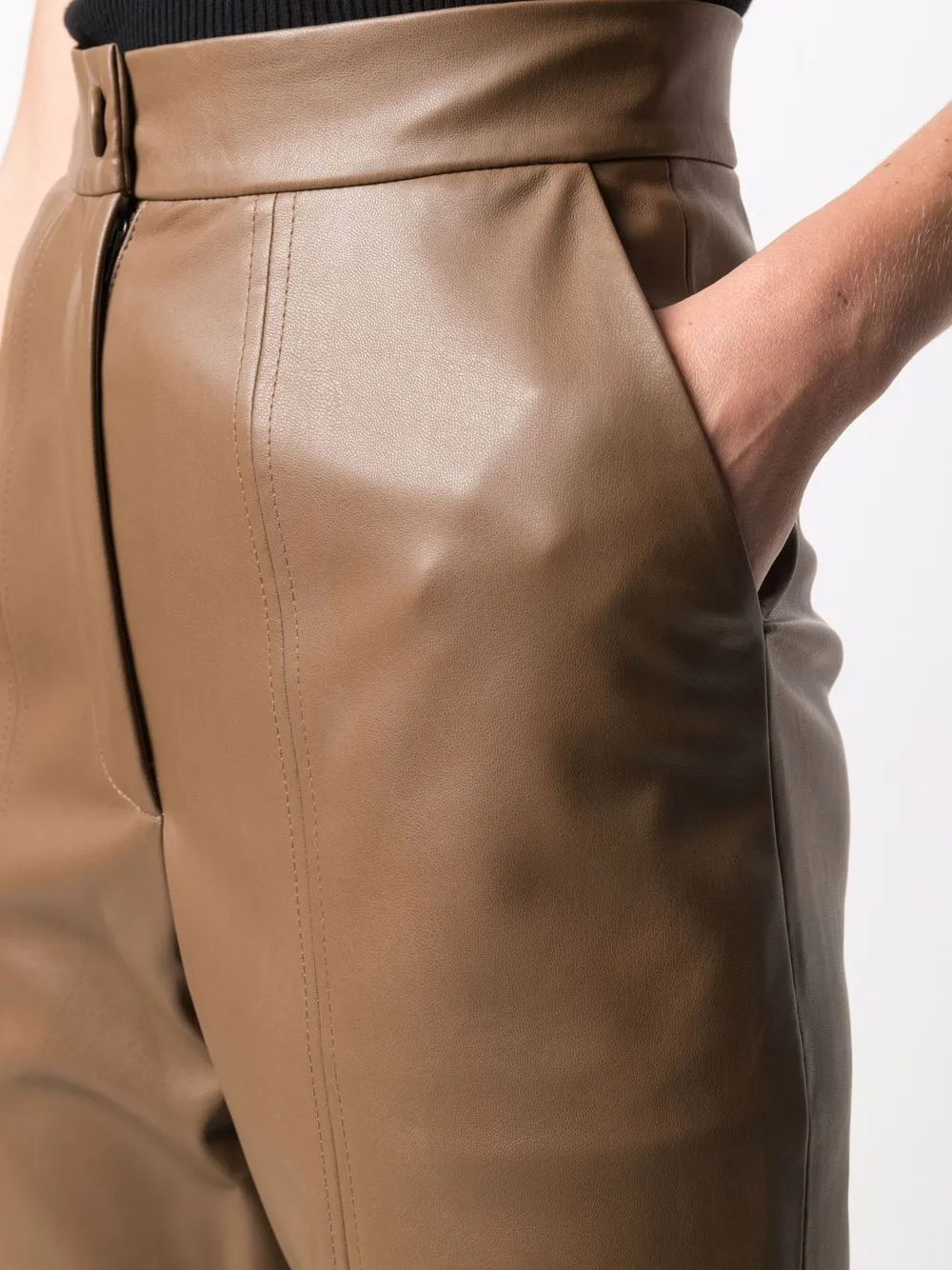 фото Materiel шорты из искусственной кожи