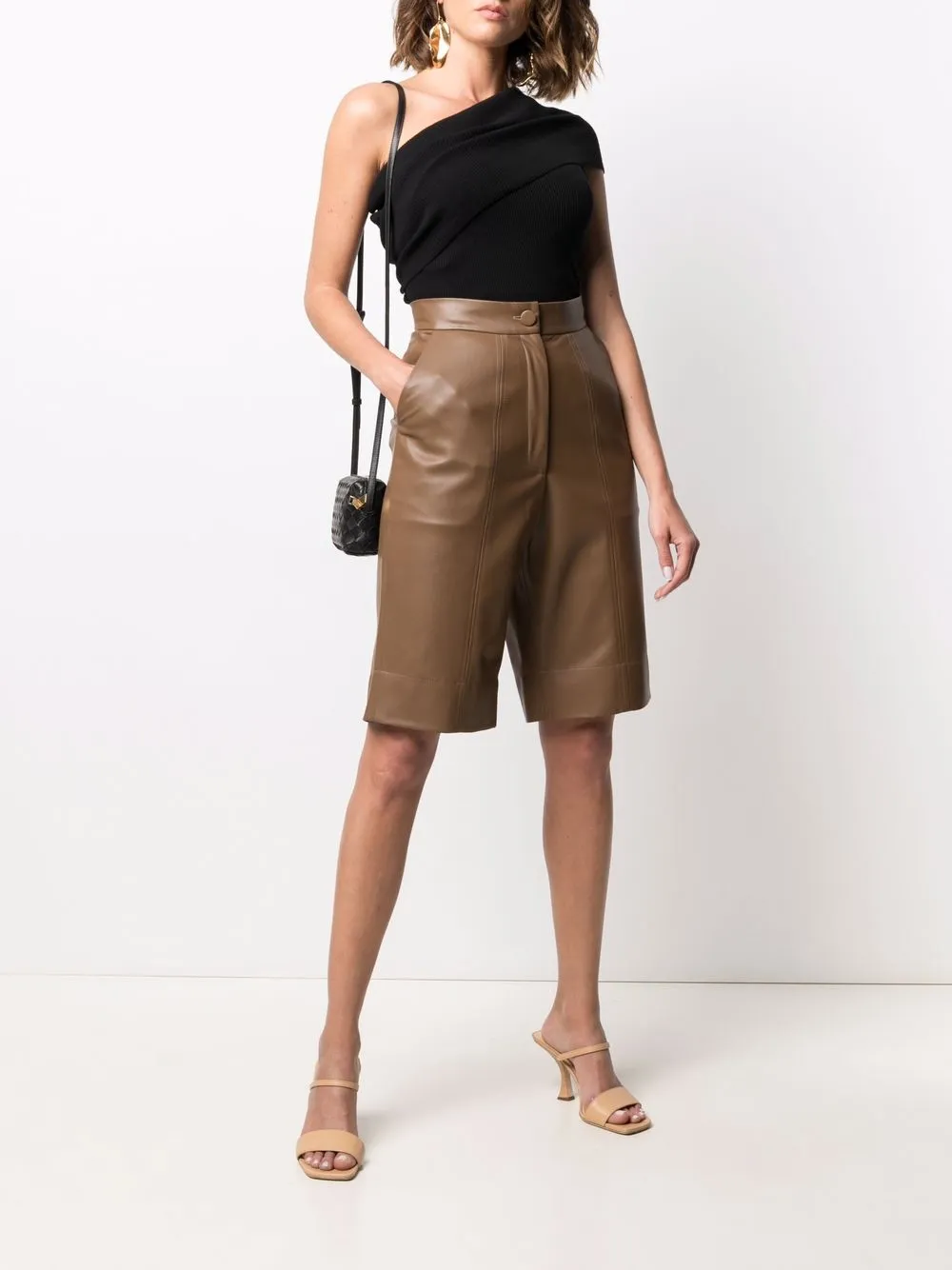 фото Materiel шорты из искусственной кожи