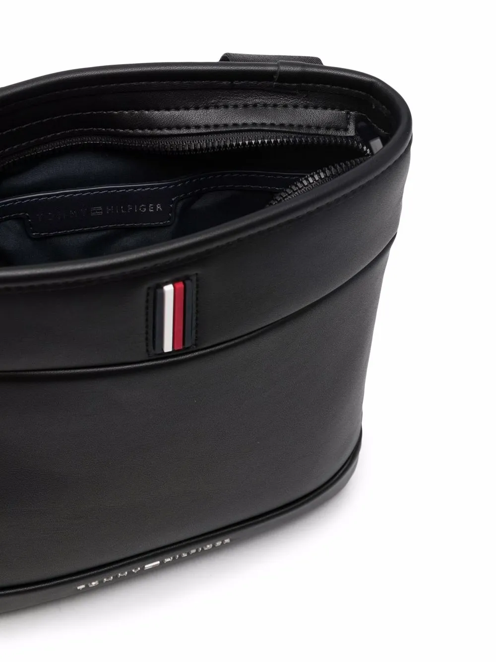 фото Tommy hilfiger сумка через плечо metro