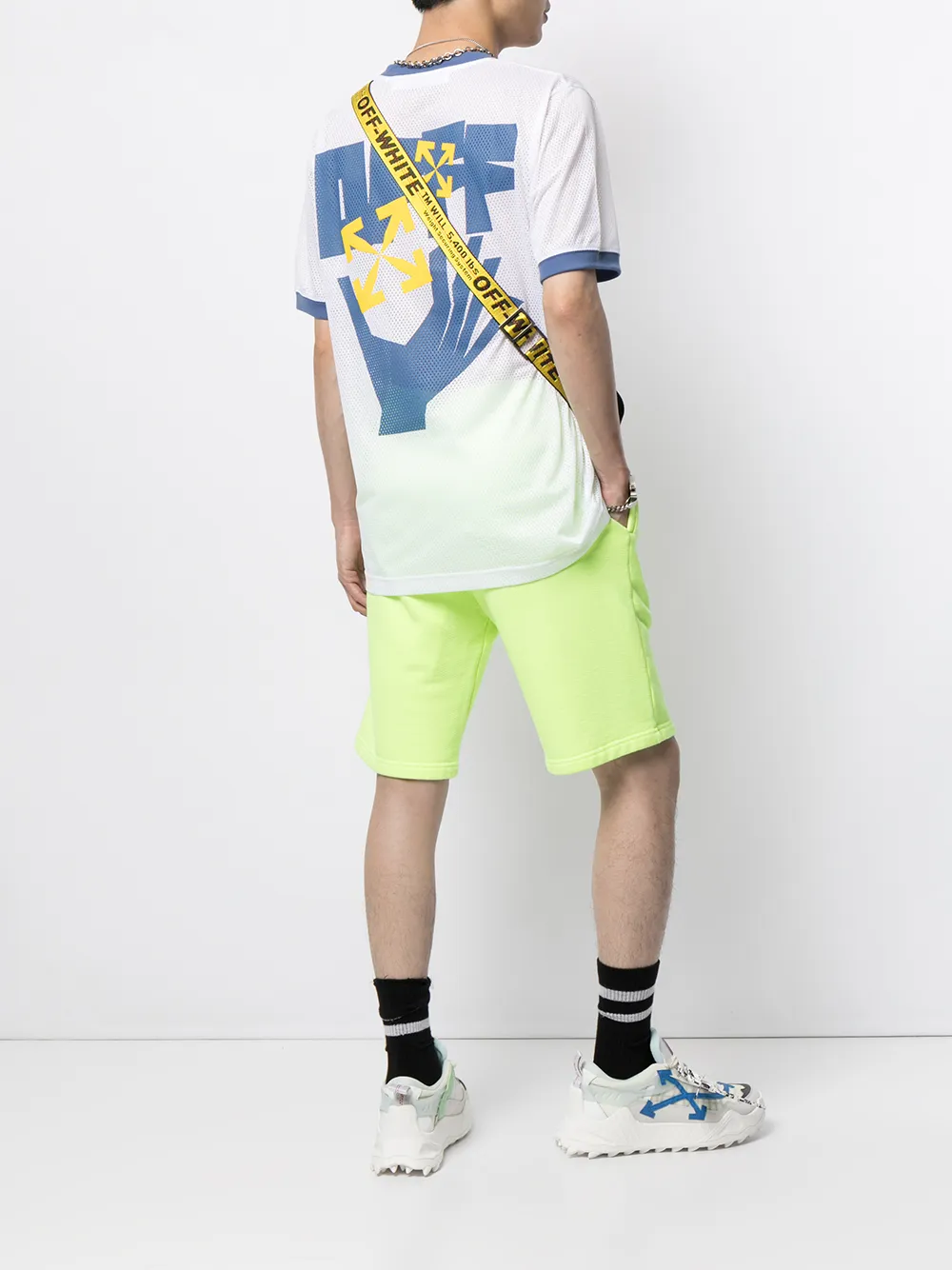 фото Off-white футболка hands off arrow