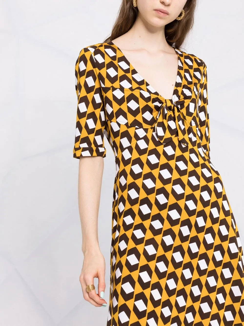 фото Dvf diane von furstenberg трикотажное платье с геометричным узором