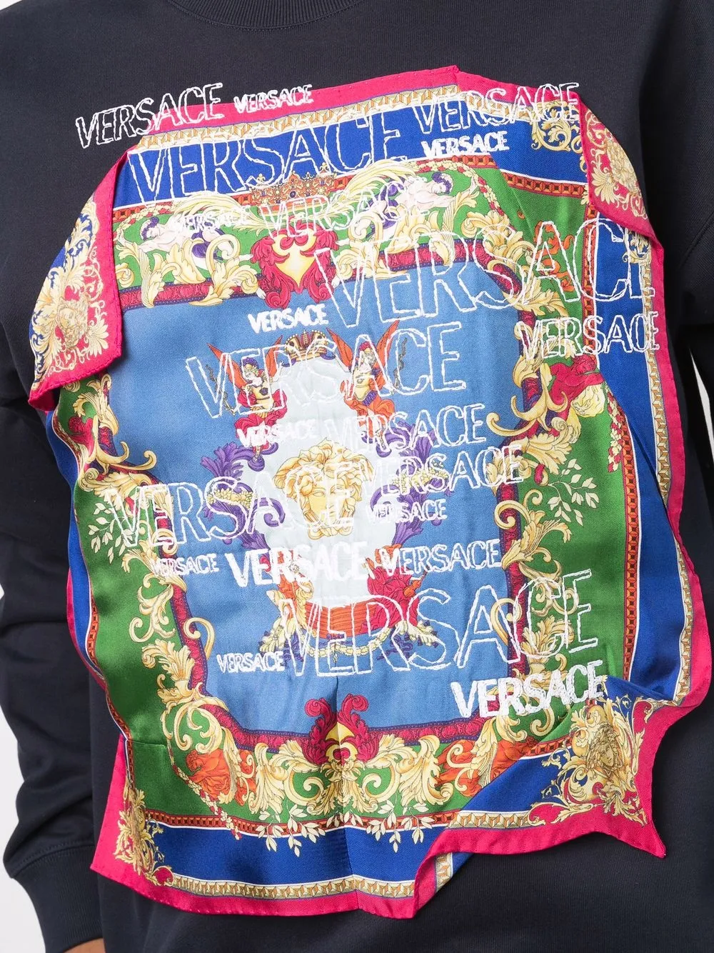 фото Versace толстовка с длинными рукавами и платком
